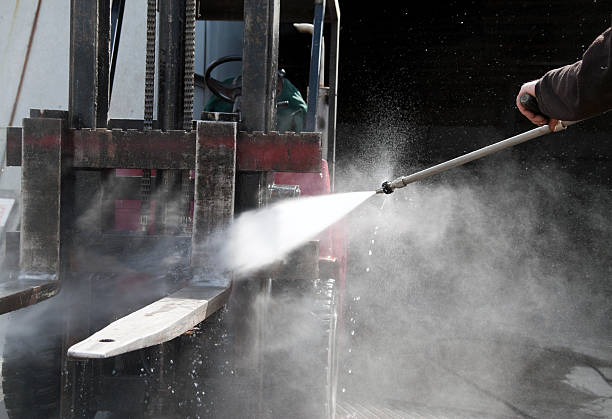 Best Soft Washing for Delicate Surfaces in Holstein, IA
